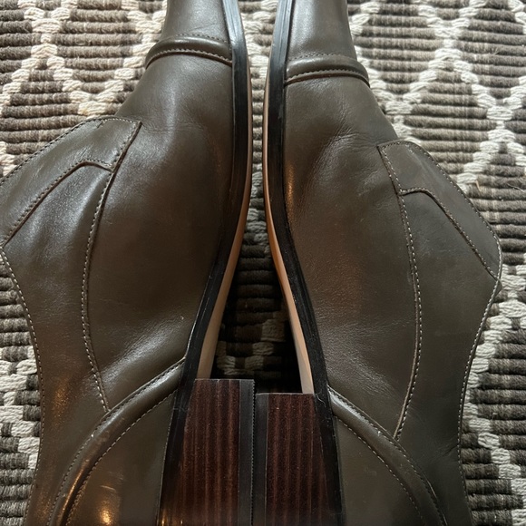 Halogen deep moss green colored loafers. Like new condition. Size 8.5 - Picture 4 of 6